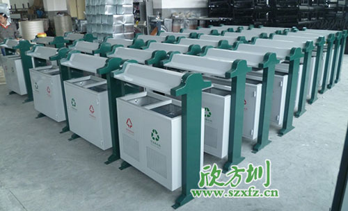 欣方圳鋼板分類垃圾桶，二十年專為小區(qū)潔凈服務(wù)