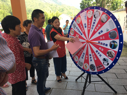 農村垃圾桶進浙江方山改善戶外環(huán)境